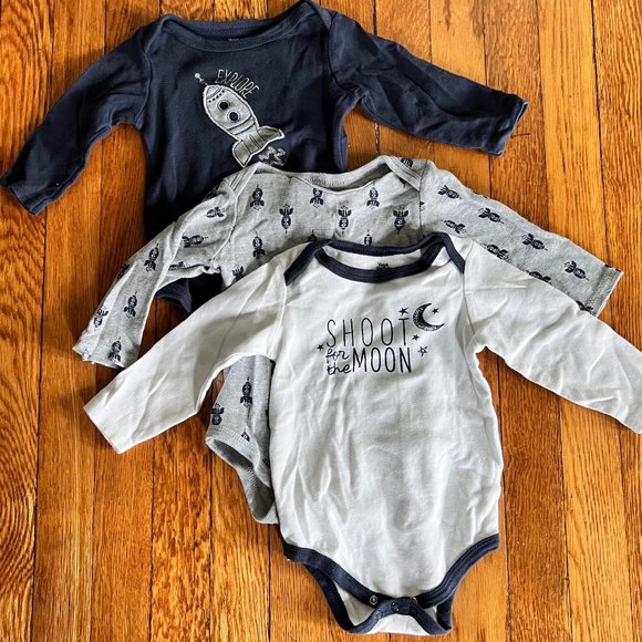 Long-sleeved space onesie bundle, Rocket, Moon - 9-12 months, Yoga Sprout - Picture 1 of 5